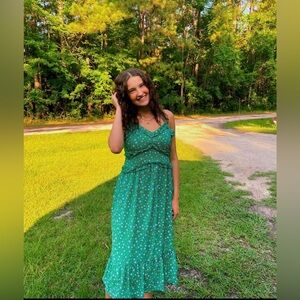 Green flowy flower print ! super cute for easter